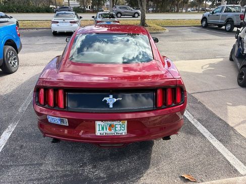 Used 2015 Ford Mustang Coupe image 12