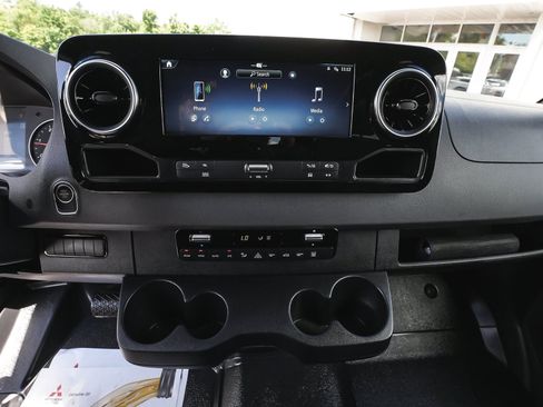 Used 2026 Mercedes-Benz Sprinter 2500 image 22