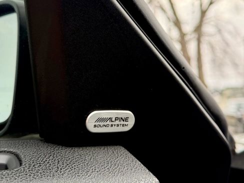 Used 2019 Dodge Charger Scat Pack w/ Navigation & Travel Group image 11