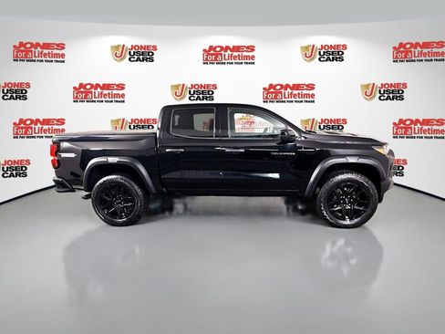Used 2023 Chevrolet Colorado Trail Boss w/ Technology Package image 18