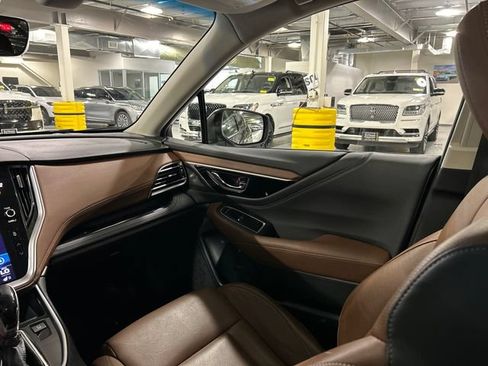 Certified 2022 Subaru Outback Touring AWD/4WD image 25