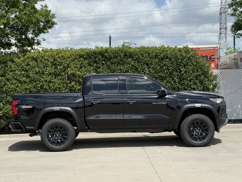 New 2026 Chevrolet Colorado Trail Boss AWD/4WD image 3