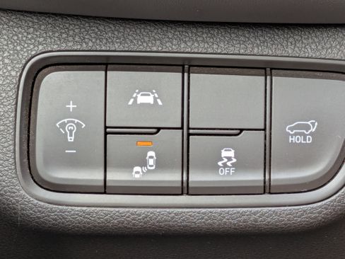 Used 2020 Hyundai Santa Fe Limited FWD image 23