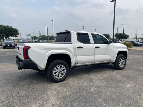 Certified 2026 Toyota Tacoma SR AWD/4WD image 5