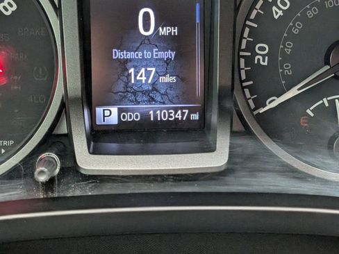 Used 2020 Toyota Tacoma TRD Off-Road image 18