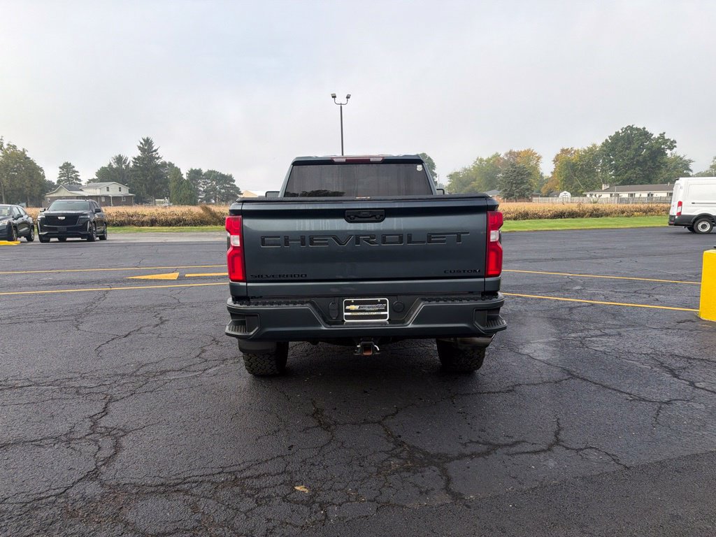 Used 2020 Chevrolet Silverado 2500 Custom w/ Custom Value Package AWD/4WD image 6
