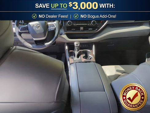 Used 2023 Toyota Highlander Limited image 17