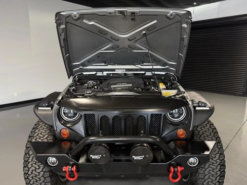 Used 2013 Jeep Wrangler Unlimited Sport AWD/4WD image 29
