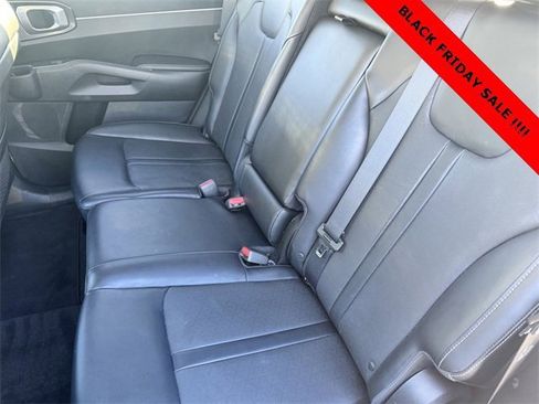 Used 2021 Kia Sorento S image 22