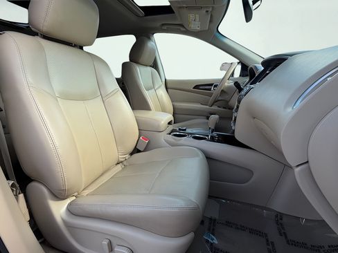 Used 2015 Nissan Pathfinder Platinum w/ Cargo Package FWD image 35