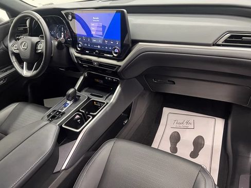 Certified 2025 Lexus TX 350 FWD w/ Convenience Package image 12