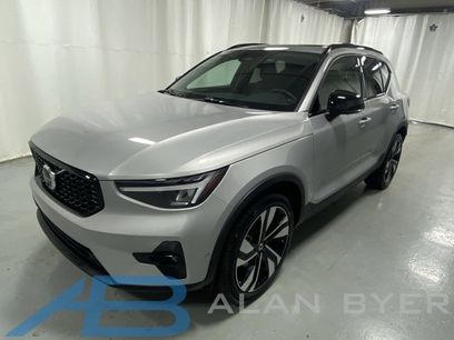 Certified 2025 Volvo XC40 B5 Plus