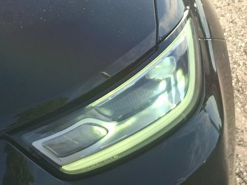 Used 2025 Chrysler Pacifica Select FWD image 9