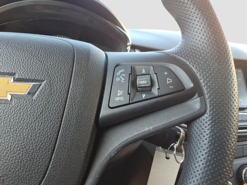 Used 2017 Chevrolet Trax LS AWD/4WD image 21