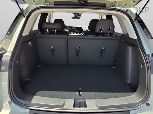 New 2026 Chevrolet TrailBlazer LT w/ Midnight Edition FWD image 13