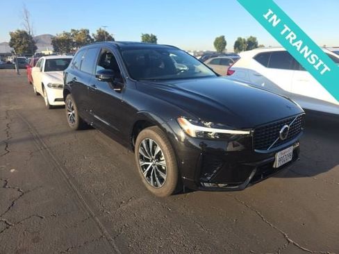 Certified 2025 Volvo XC60 B5 Plus image 1