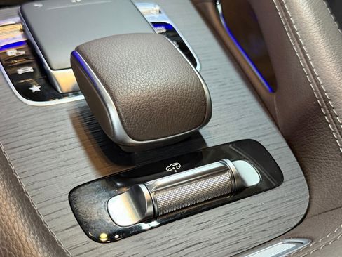 Used 2020 Mercedes-Benz GLS 580 4MATIC image 17