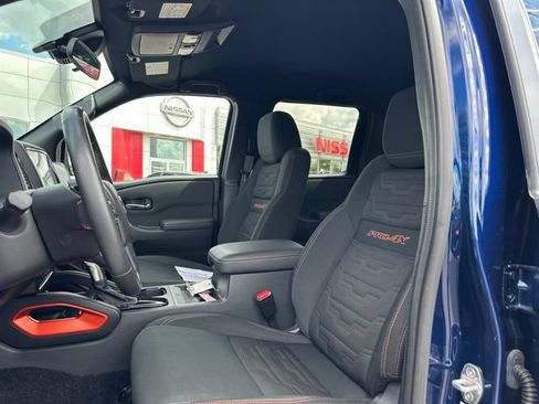 Used 2023 Nissan Frontier PRO-4X w/ Pro Convenience Package AWD/4WD image 12