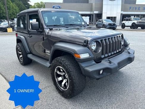 Used 2020 Jeep Wrangler Sport AWD/4WD image 2