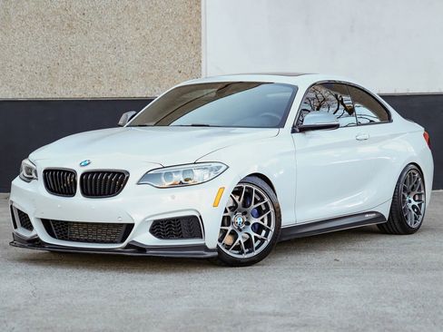 Used 2015 BMW M235i Coupe image 2