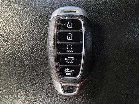 Used 2022 Hyundai Elantra SEL w/ Cargo Package FWD image 32