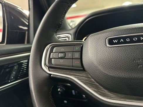 Certified 2024 Jeep Wagoneer Series III AWD/4WD image 19