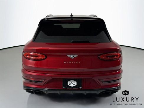 Used 2022 Bentley Bentayga image 7