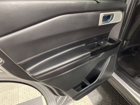 Used 2021 Ford Explorer Platinum w/ Equipment Group 601A image 15