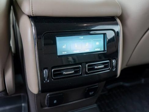 Used 2020 Lincoln Aviator Reserve w/ Elements Package Plus AWD/4WD image 12