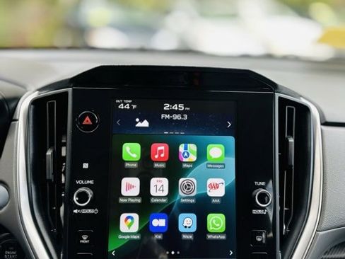 Used 2025 Subaru Crosstrek 2.0i Premium image 10