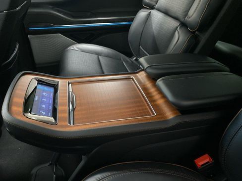 New 2026 Lincoln Navigator L Black Label AWD/4WD image 43