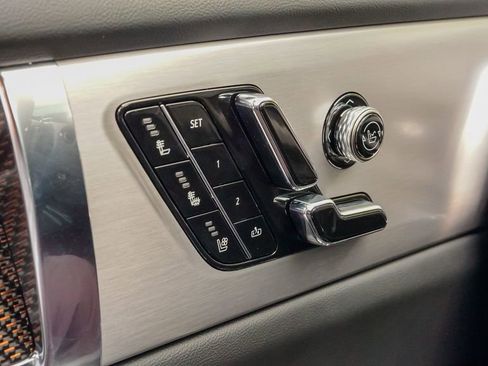 New 2026 Cadillac Vistiq Luxury image 16