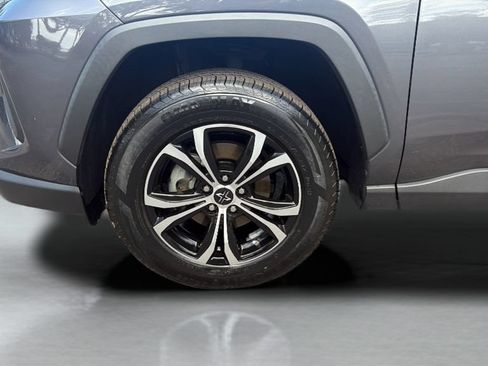 Used 2022 Toyota RAV4 LE AWD/4WD image 24