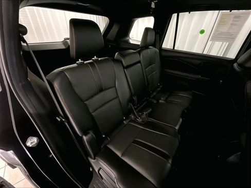 Used 2023 Honda Passport TrailSport image 16