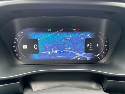 Certified 2023 Volvo XC40 B5 Plus w/ Climate Package image 16