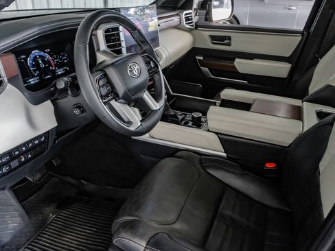 Used 2023 Toyota Sequoia Capstone AWD/4WD image 14