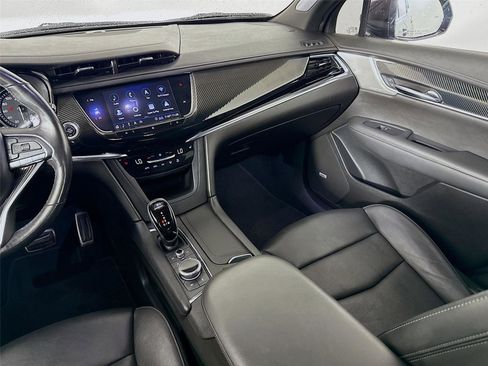 Used 2020 Cadillac XT6 Sport AWD/4WD image 26