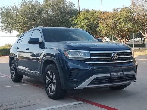 Used 2021 Volkswagen Atlas Cross Sport SE FWD image 1