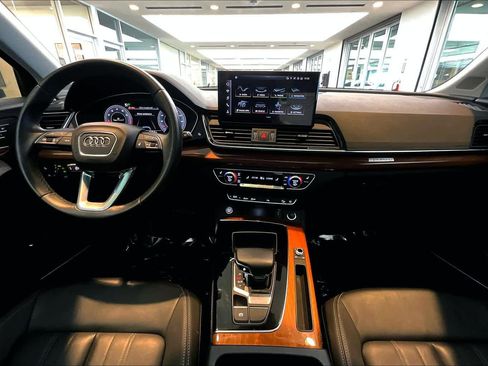 Certified 2023 Audi Q5 2.0T Premium Plus w/ Premium Plus Package AWD/4WD image 15