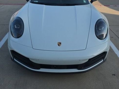 Used 2025 Porsche 911 Carrera RWD image 6