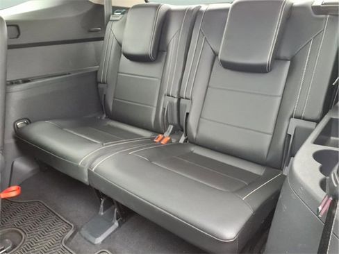 Used 2022 Volkswagen Atlas SEL R-Line image 24