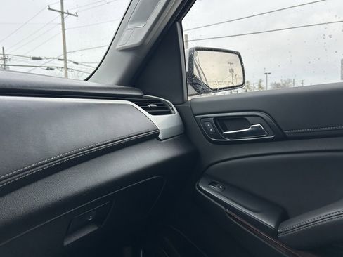 Used 2019 GMC Yukon SLE w/ HD Trailering Package image 24