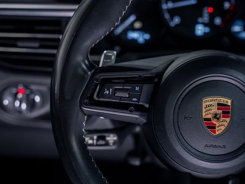 Used 2023 Porsche Macan T image 46