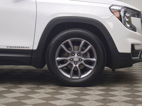 Used 2023 GMC Terrain SLT FWD image 30