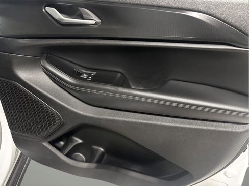 Used 2024 Jeep Grand Cherokee Altitude image 20