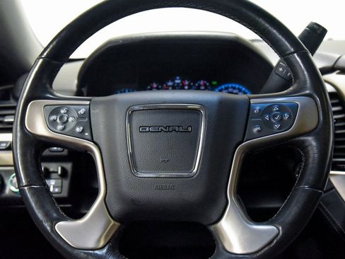 Used 2018 GMC Yukon XL Denali w/ Open Road Package image 30