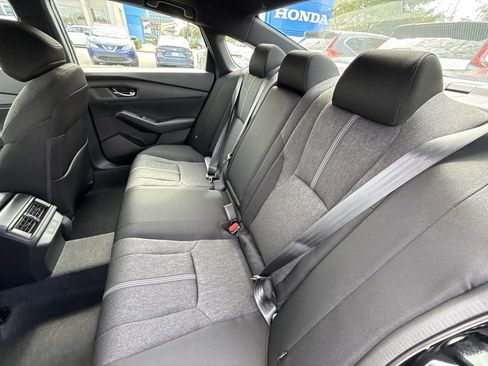 Used 2025 Honda Accord Sport image 30