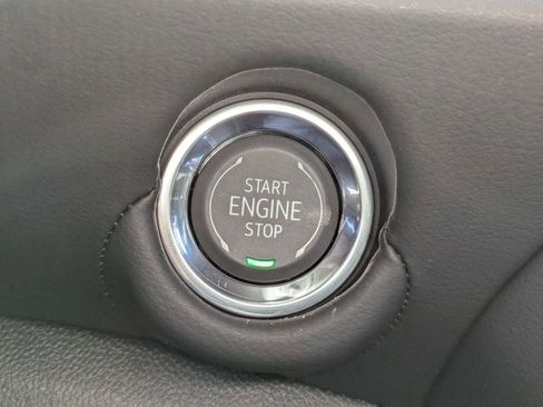 New 2026 Chevrolet Suburban Premier image 34