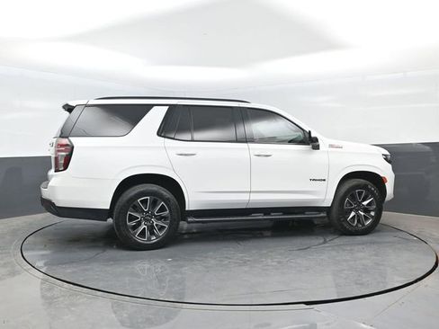 Used 2021 Chevrolet Tahoe Z71 w/ Z71 Signature Package AWD/4WD image 3