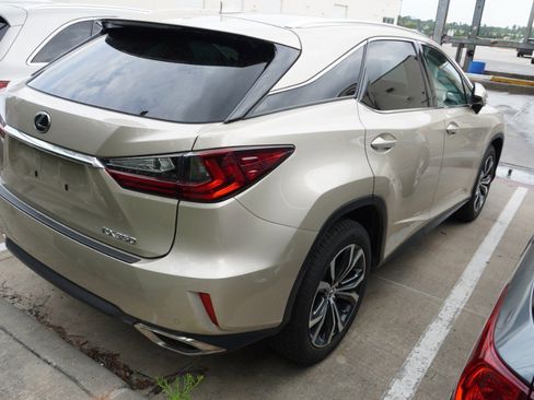 Used 2018 Lexus RX 350 FWD w/ Premium Package image 4